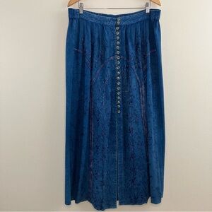Elegant Vintage Blue Embroidered Skirt